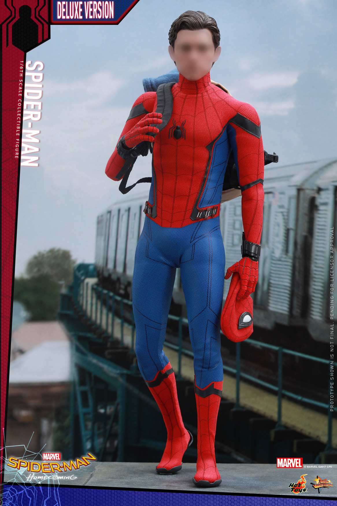 Hot-Toys---SMHC---Spider-Man-Collectible-Figure-(Deluxe-Version)_PR11