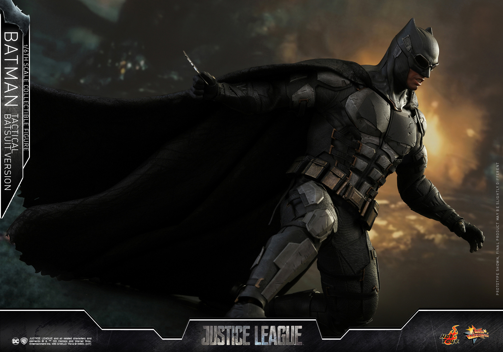 Hot-Toys---Justice-League---Batman-(Tactical-Batsuit-Version)-Collectible-Figure_PR11