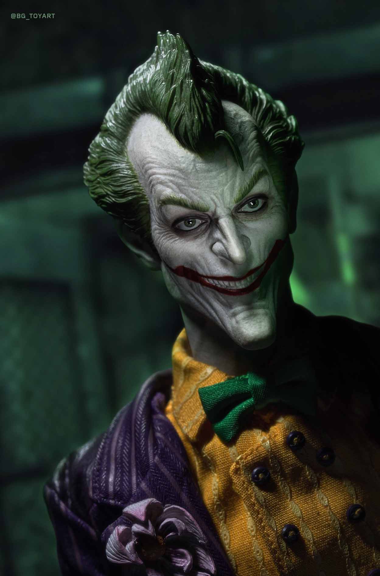 《蝙蝠侠：黑暗骑士》小丑1:4比例珍藏人偶实物图 极致演绎 | Hot Toys