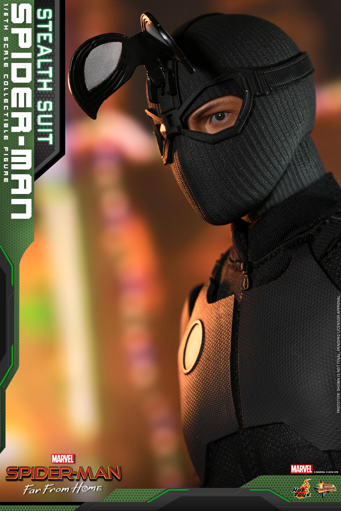 Hot-Toys---SMFFH---Spider-Man-(Stealth-Suit)-collectible-figure_PR9