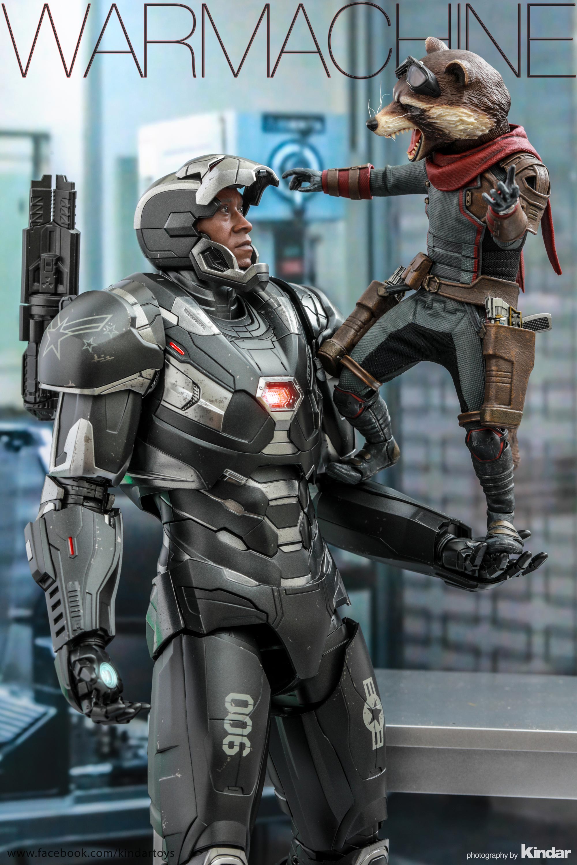 《复仇者联盟4：终局之战》战争机器1:6比例珍藏人偶实物图 | Hot Toys